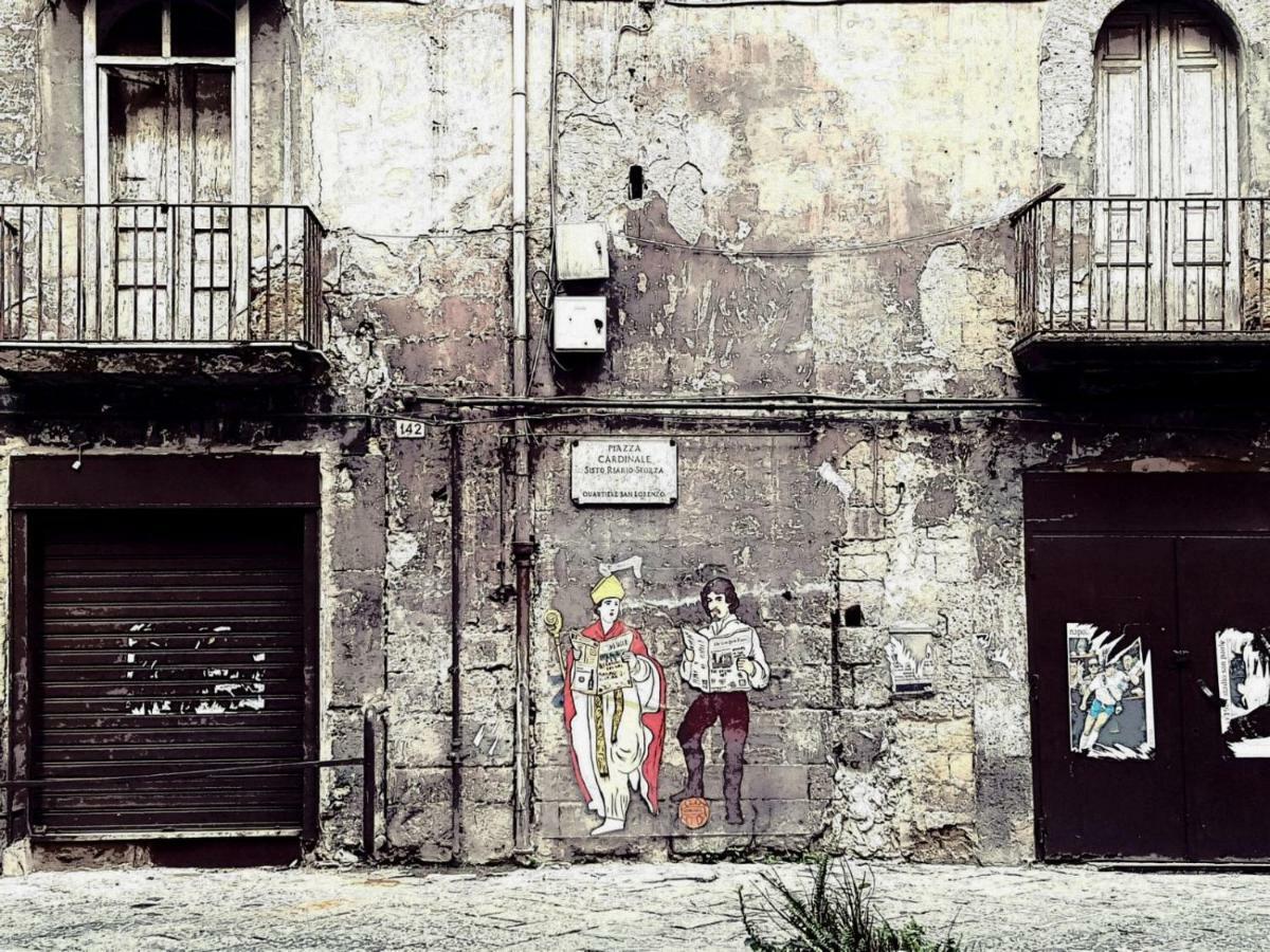Ad Un Passo Dal Duomo "2" Apartment Naples Luaran gambar